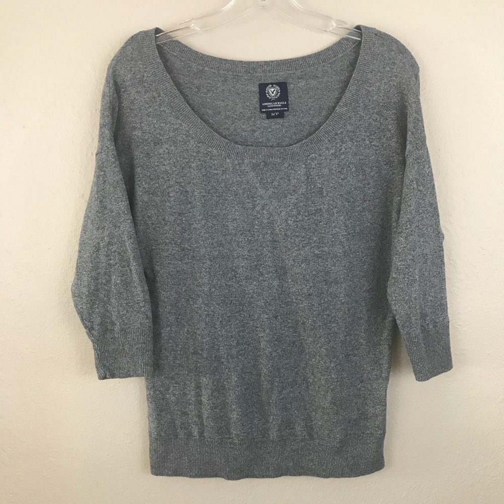 AEO Light knit Sweater. Gray